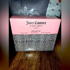 NEW KING SIZE JUICY COUTURE SHEET SET. PINK LEOPARD PRINT.
